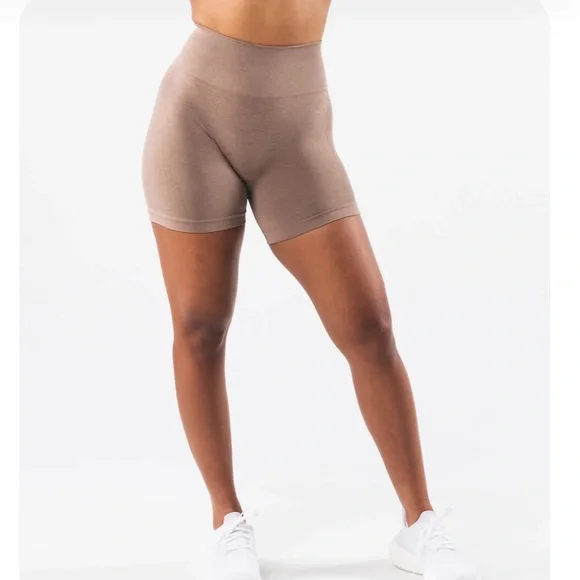 Amplify contour shorts 5” in sand - Picture 3 of 5